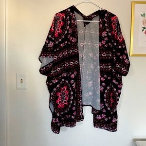 Womens kimono brand new ! Never worn